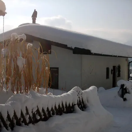 Ferienchalet Panoramablick 木屋 Kössen